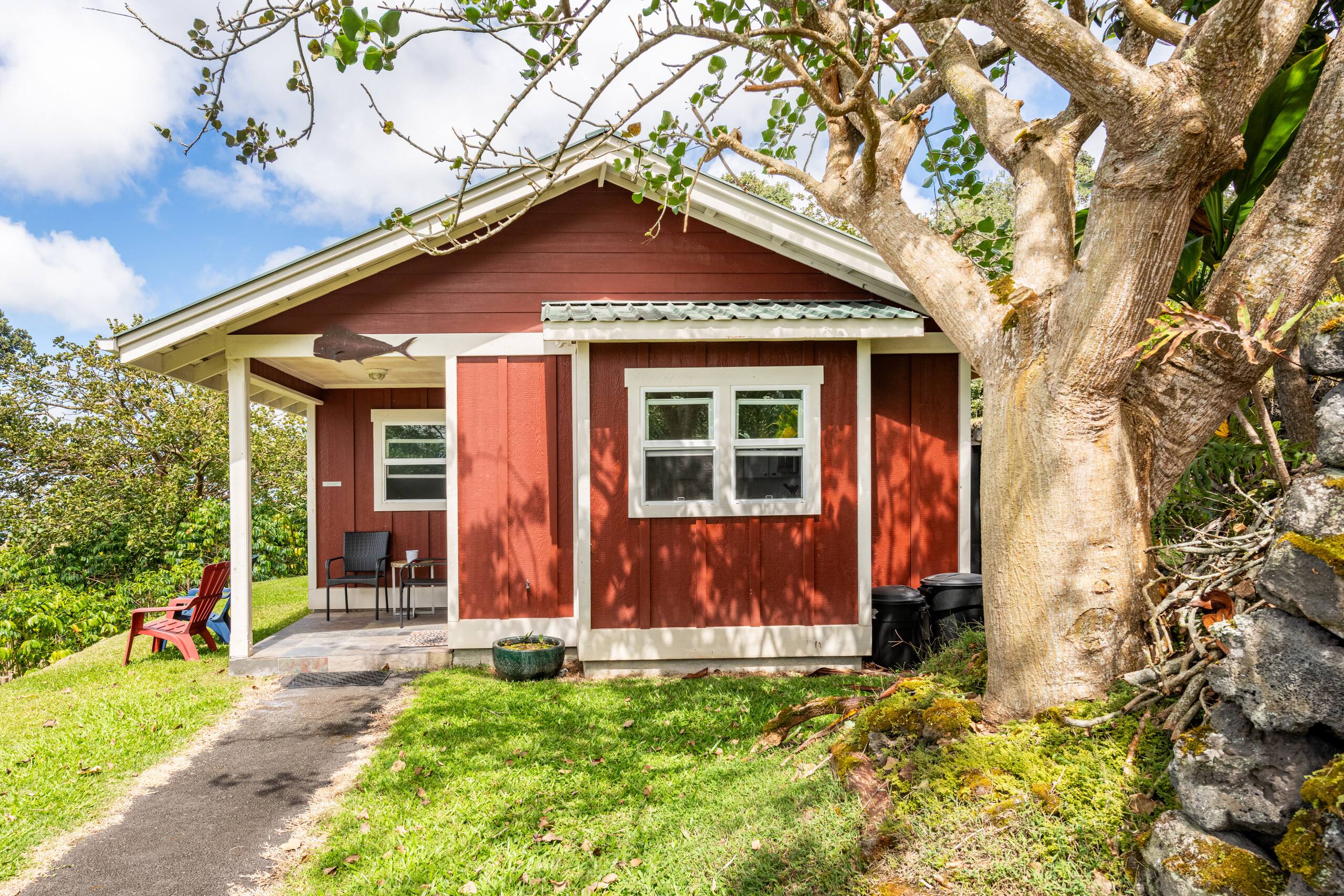 Radiant Ocean View Cottage on a Coffee Farm. Very Private. - Image 43