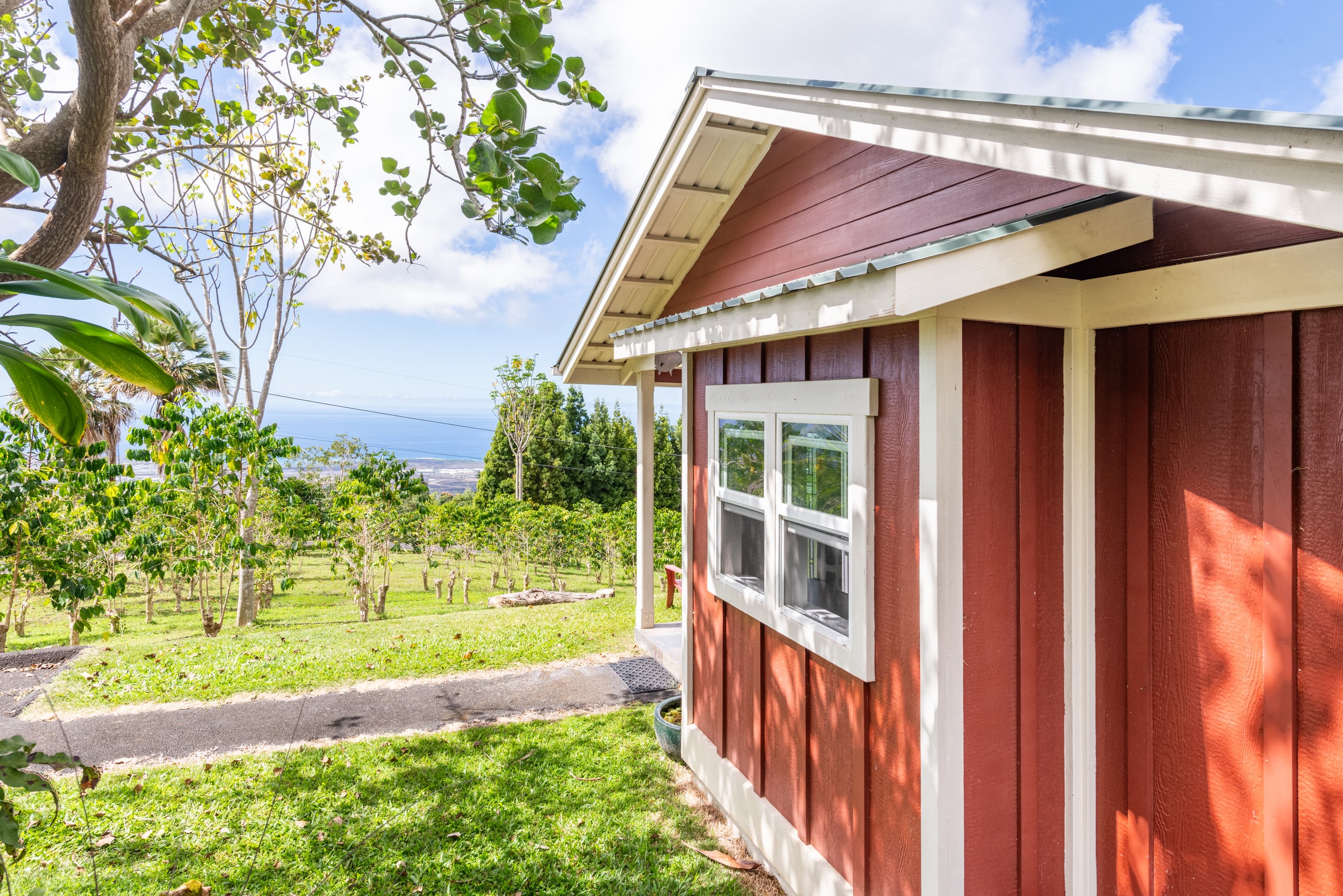 Radiant Ocean View Cottage on a Coffee Farm. Very Private. - Image 41