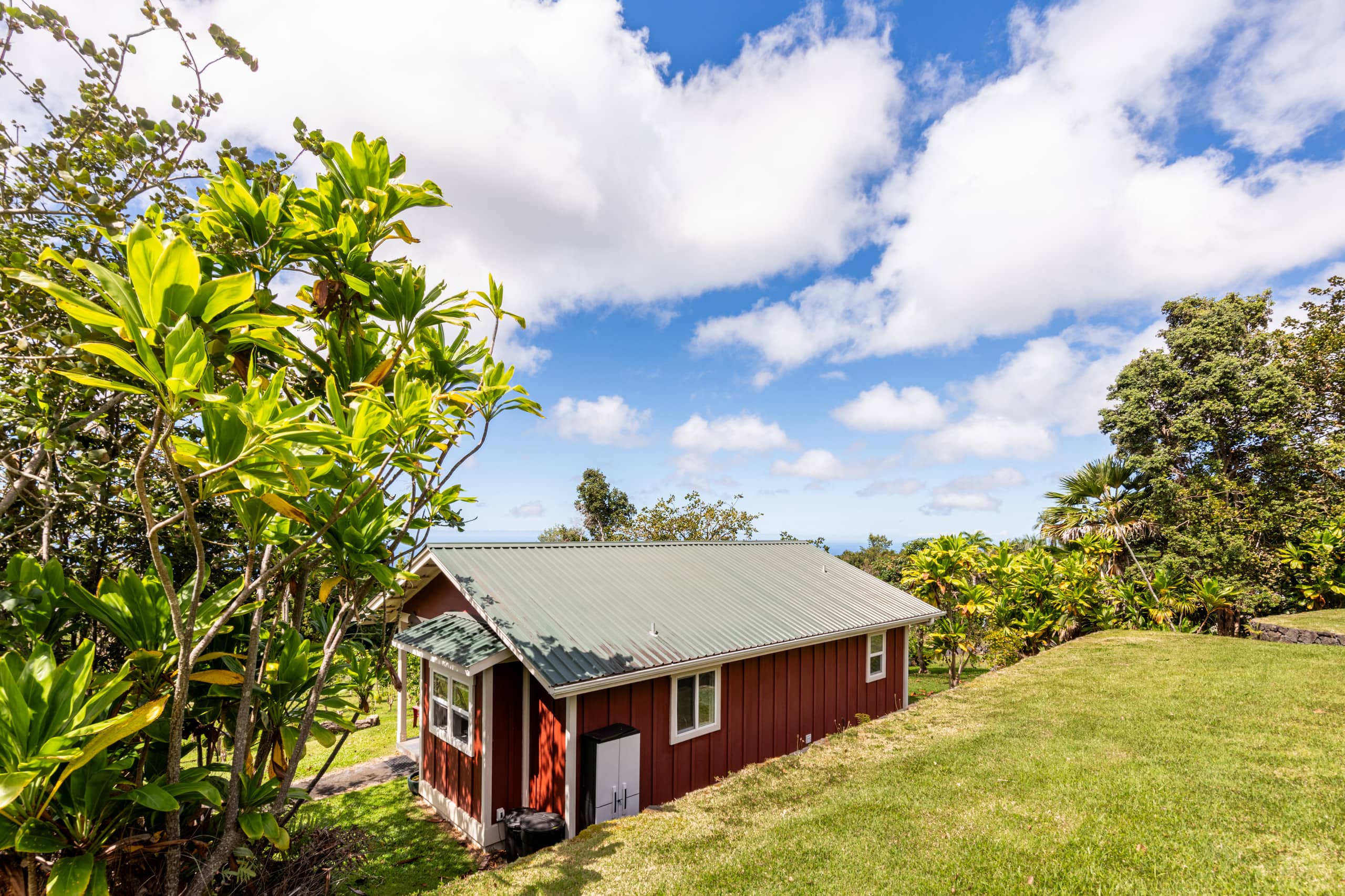 Radiant Ocean View Cottage on a Coffee Farm. Very Private. - Image 45