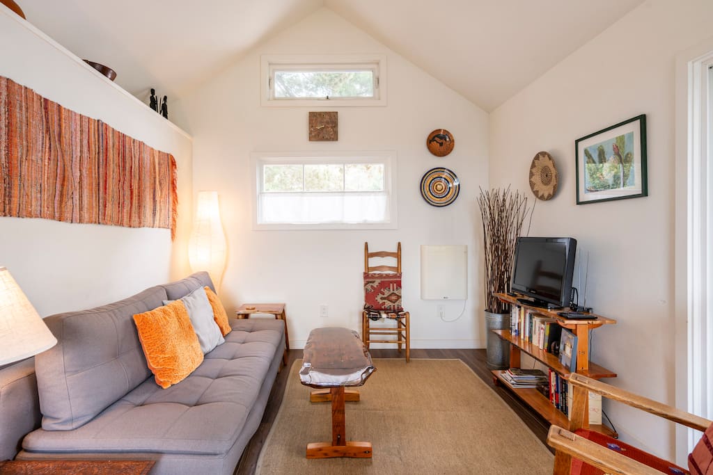 Redwood Heights Cottage with Stunning Bay Views