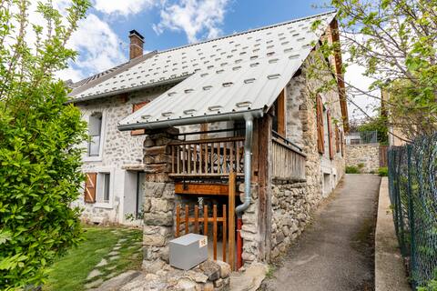Beautiful renovated house 176m2  10/12 pers