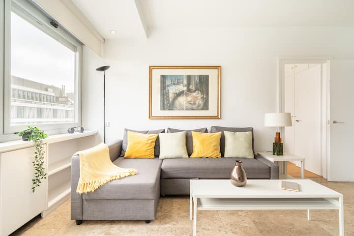Urbantec Realty - Plaza De Colón - Madrid