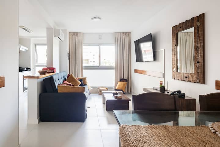 Dnevni boravak/blagovaonica s integriranom kuhinjom