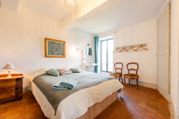 საძინებელი 2