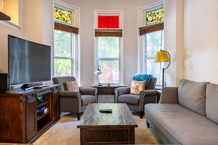Washington, Dc, 2-bedroom, Logan Circle View. - Washington, D.C.