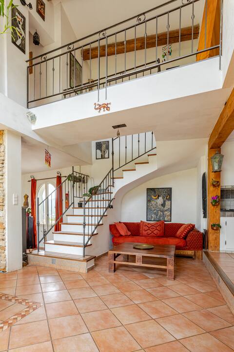 LARGE PEACEFUL HOME ON THE HEIGHTS OF ALLAUCH