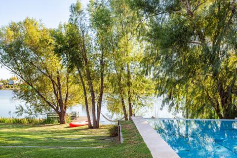 Spectacular Casa a Lagoon. Barrio Cerrado. Tigre