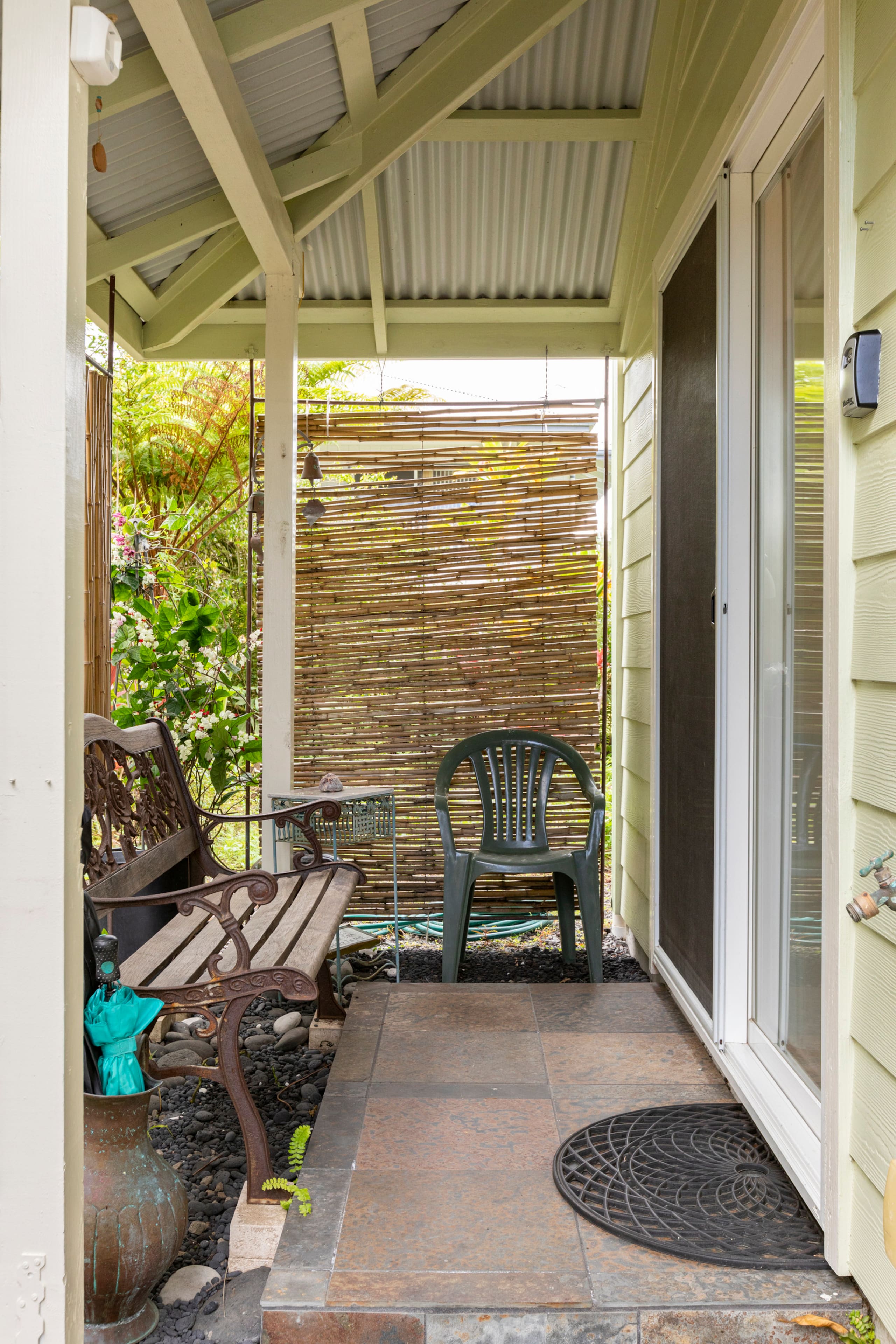 Cozy Hilo Studio - Photo 19