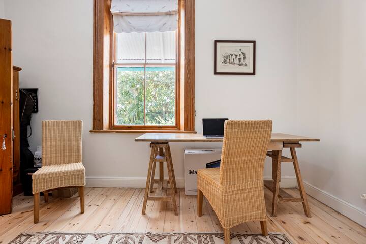 Exquisite Villa overlooking City gallery image 5