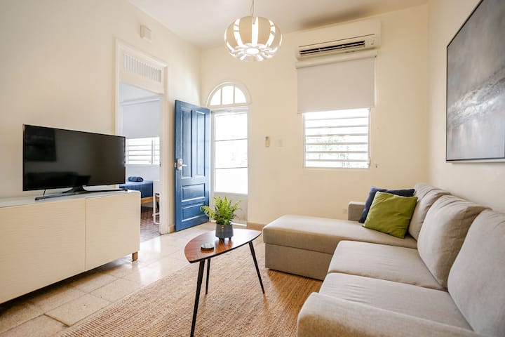 Stylish Beach Apartment | 8 Minutes From Beach - San Juan, Puerto Rico