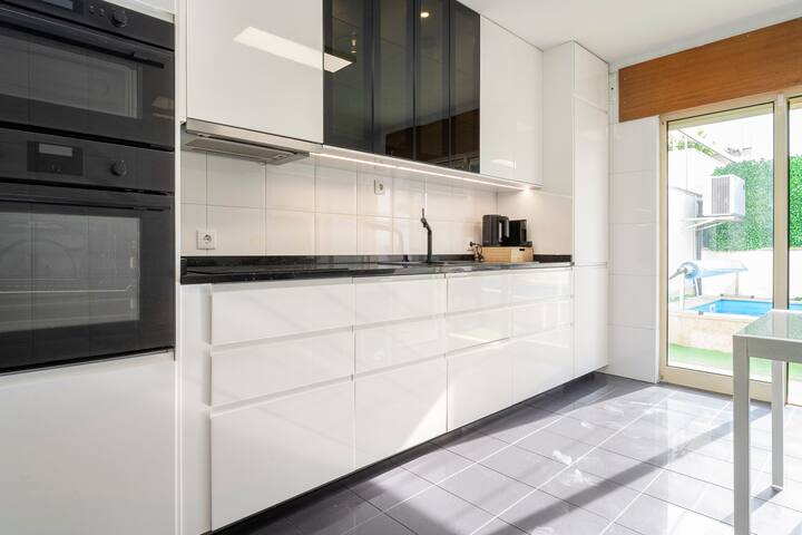 PortoHouse – Casa com Piscina Privada Aquecida gallery image 5