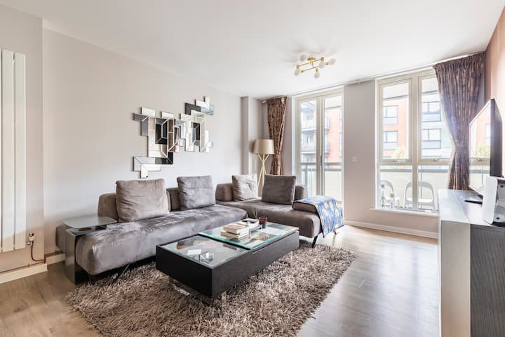 Boutique Home Stay With Private Washroom - London