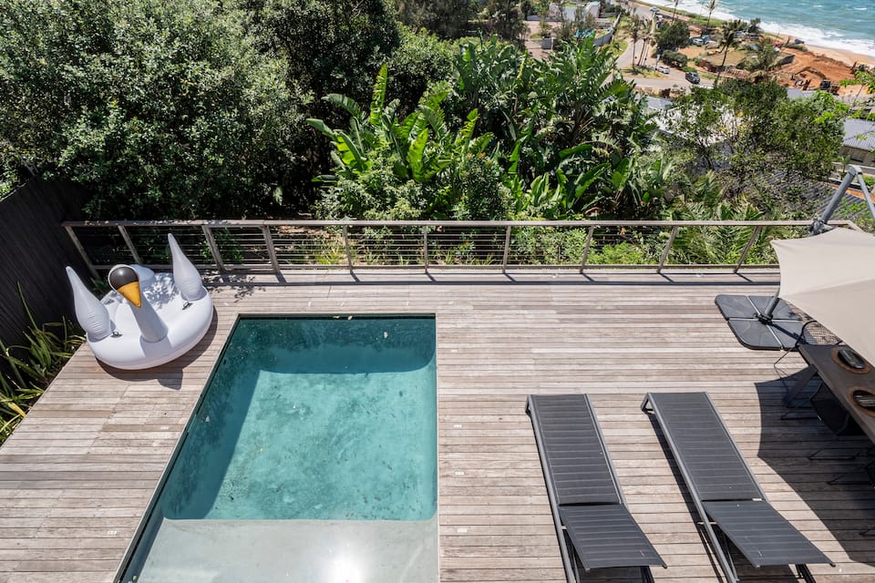 Maison de Plage, a concrete villa above Umdloti, Umdloti, KwaZulu-Natal, South Africa, photo 2 of 10
