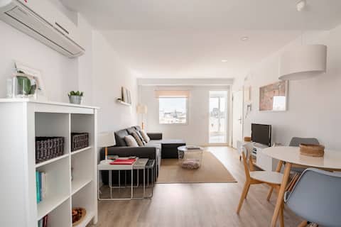 Airbnb con mejor rendimiento: Beautiful penthouse in old town with great views en Ciutat Vella