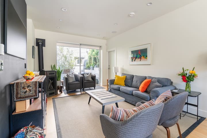 Kitsilano Modern Heritage Coach House