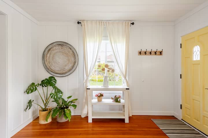 Beach Cottage Near Coastal Trail & Ritz - Half Moon Bay, CA