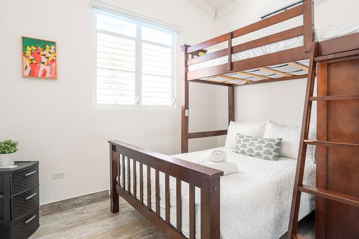 Main house Guest-room with Full/Twin BunkBeds
