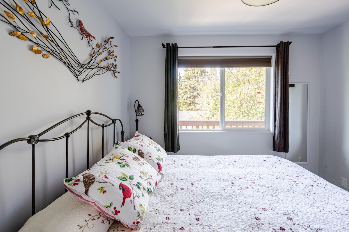 Удобно двойно легло с отопляема подложка за матрак