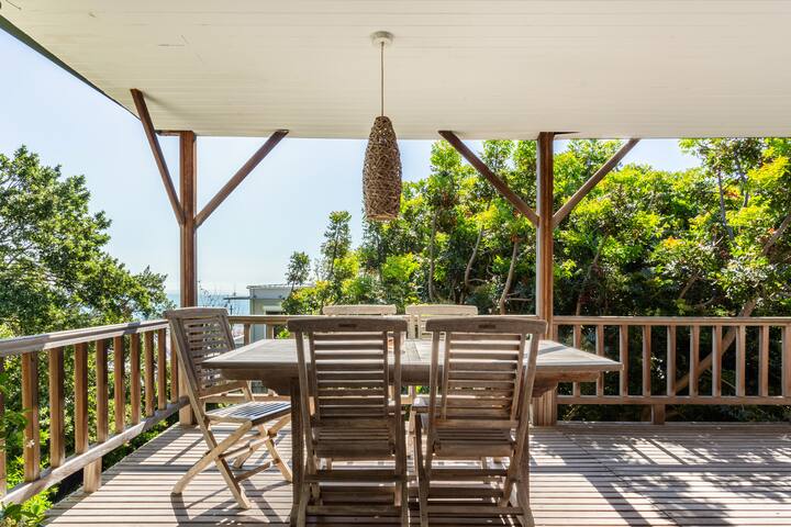 Breezy Apartment Close to Camps Bay Beach, Everview Bungalow gallery image 5