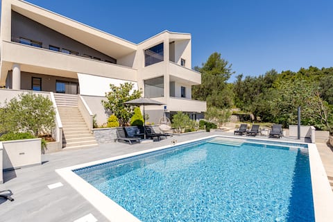 Luxury Apartment Luna