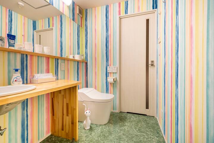 味の素スタジアム隣、ゆったり2LK(70㎡)貸切。お茶もできる和室付きの綺麗な宿ですごしませんか gallery image 5