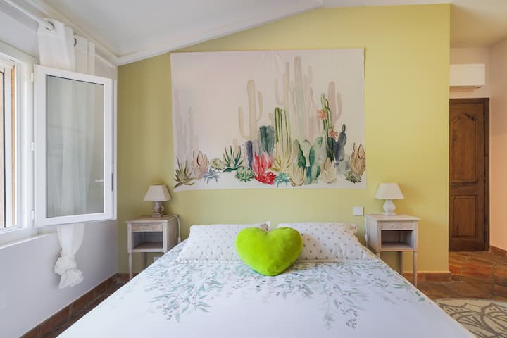 Ground floor master bedroom