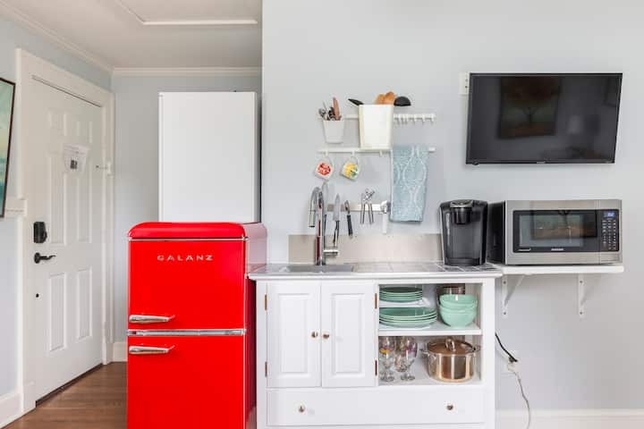 Studio, Historic Area W/ Pool - Waco, TX