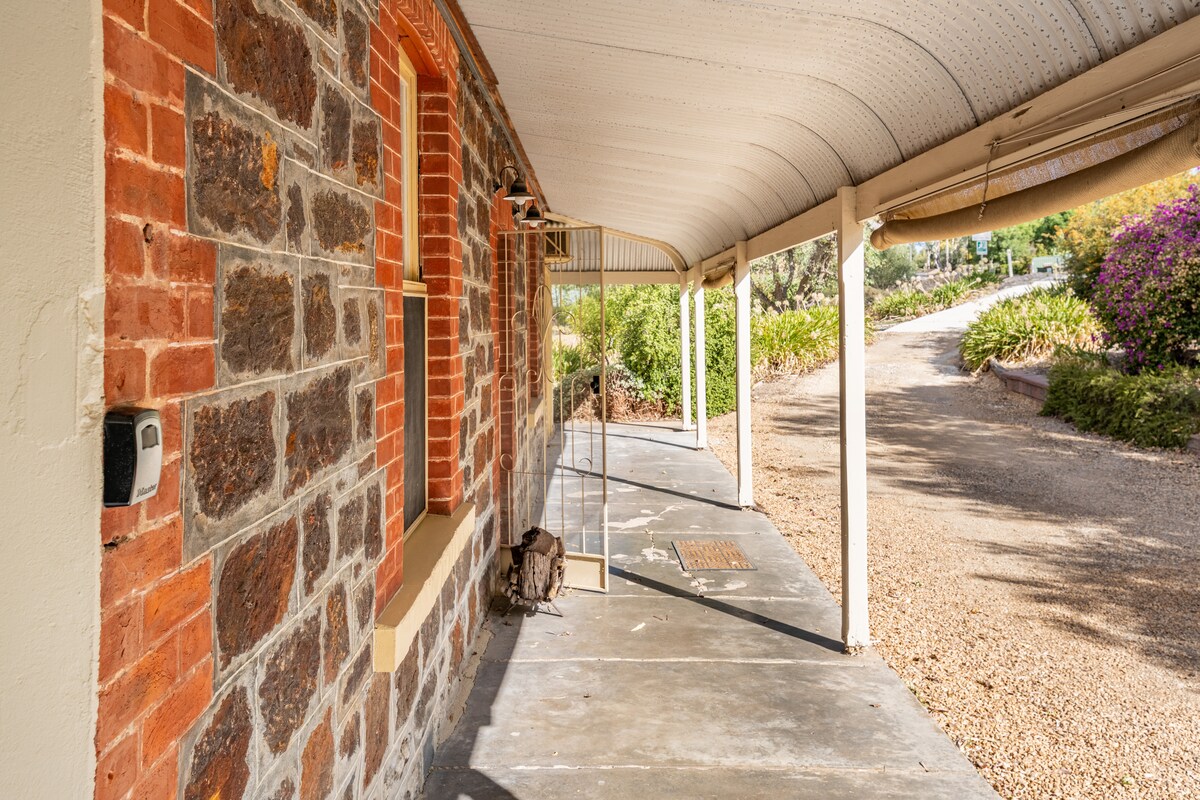 Red Gum Retreat