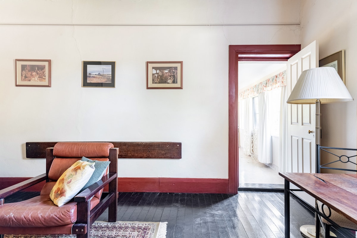 Red Gum Retreat