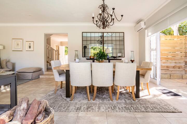 Luxury 3 bedroom house with Mountain View’s gallery image 3