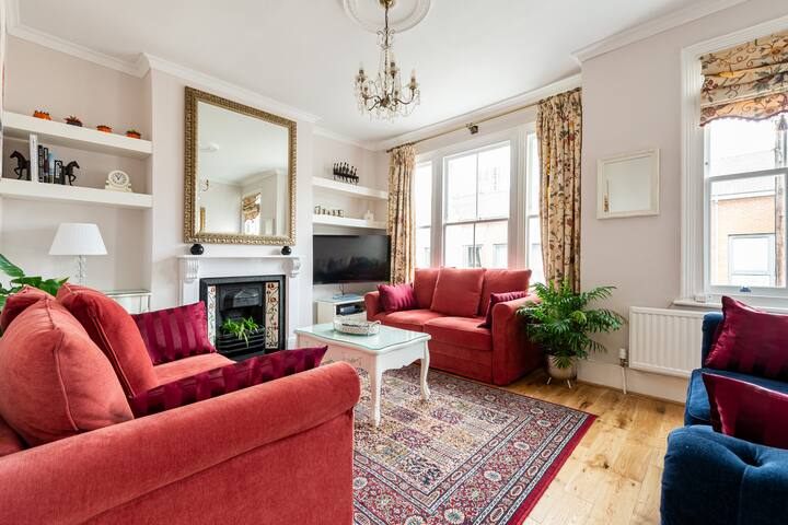 Luxury London Retreat – Designer 3-Bed Flat Fulham gallery image 5