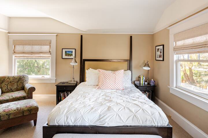 Pristine Craftsman home near Lake Merritt gallery image 5