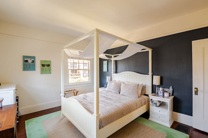 Pristine Craftsman home near Lake Merritt gallery image 4