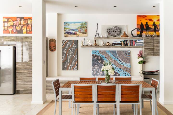 Direct Water Access to Pittwater from a Creative Retreat gallery image 4