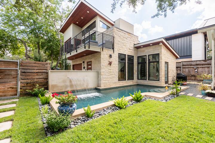Beat the Texas Heat in a Stylish Pool in Charming Zilker