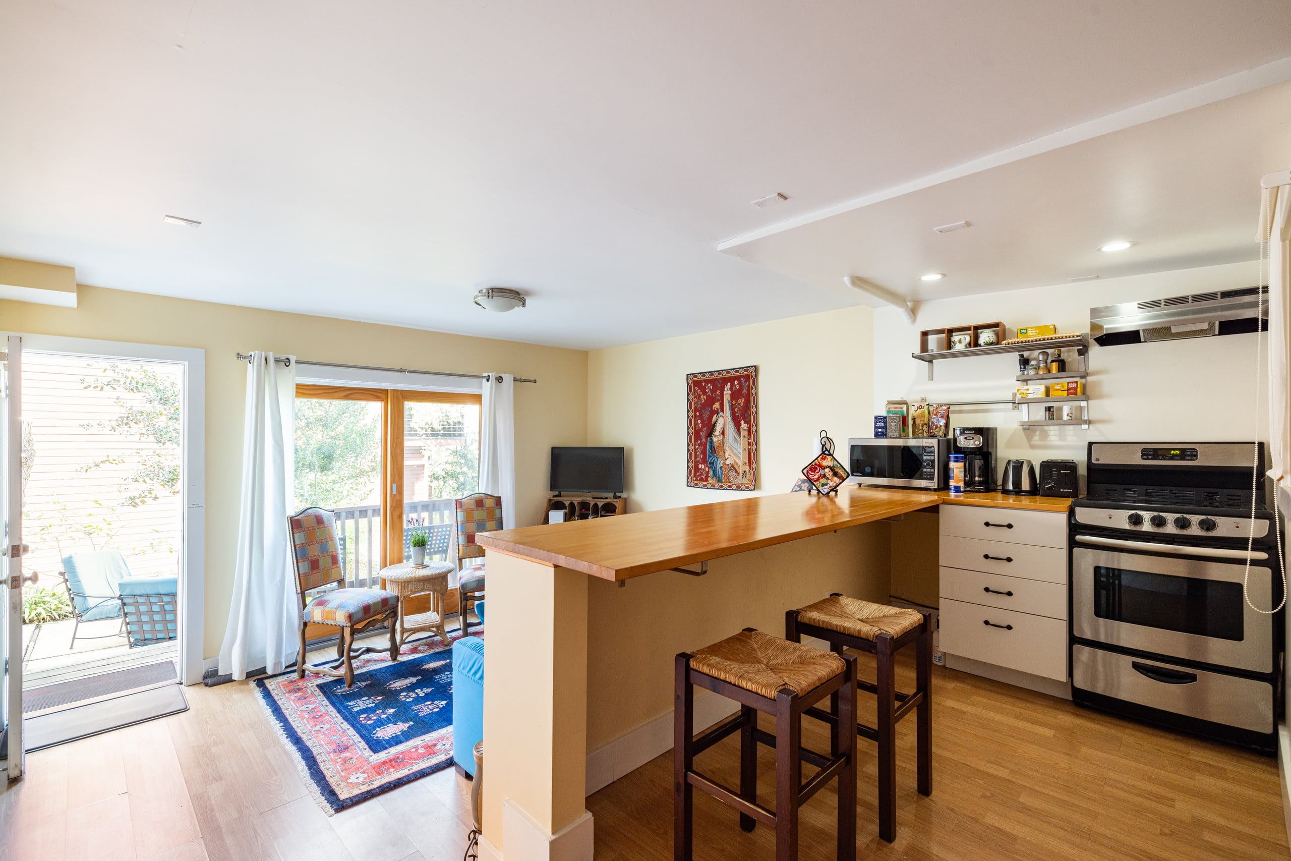 Russian Hill/ North Beach Garden Apartment - Image 10