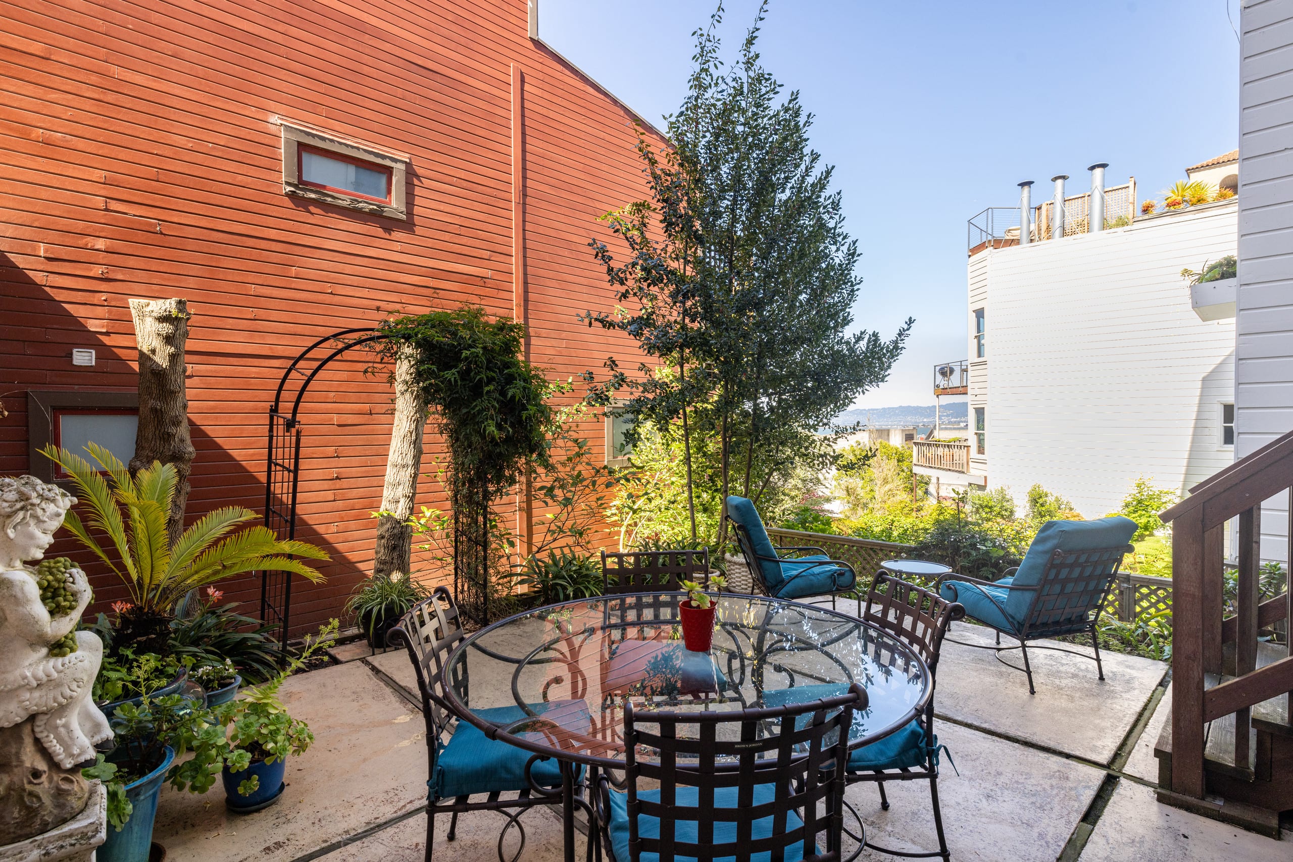 Russian Hill/ North Beach Garden Apartment - Image 31