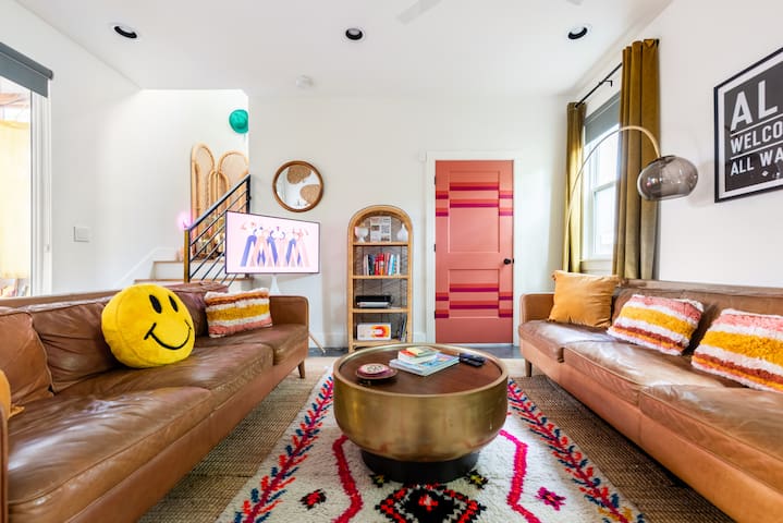 Dreamy East Austin • Hot Tub + Boho Firepit Vibes