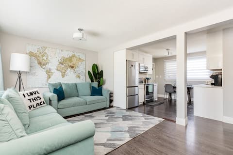 Popular Airbnb listing: Bright & Modern Home Near West Edmonton Mall & DT! in Glenwood