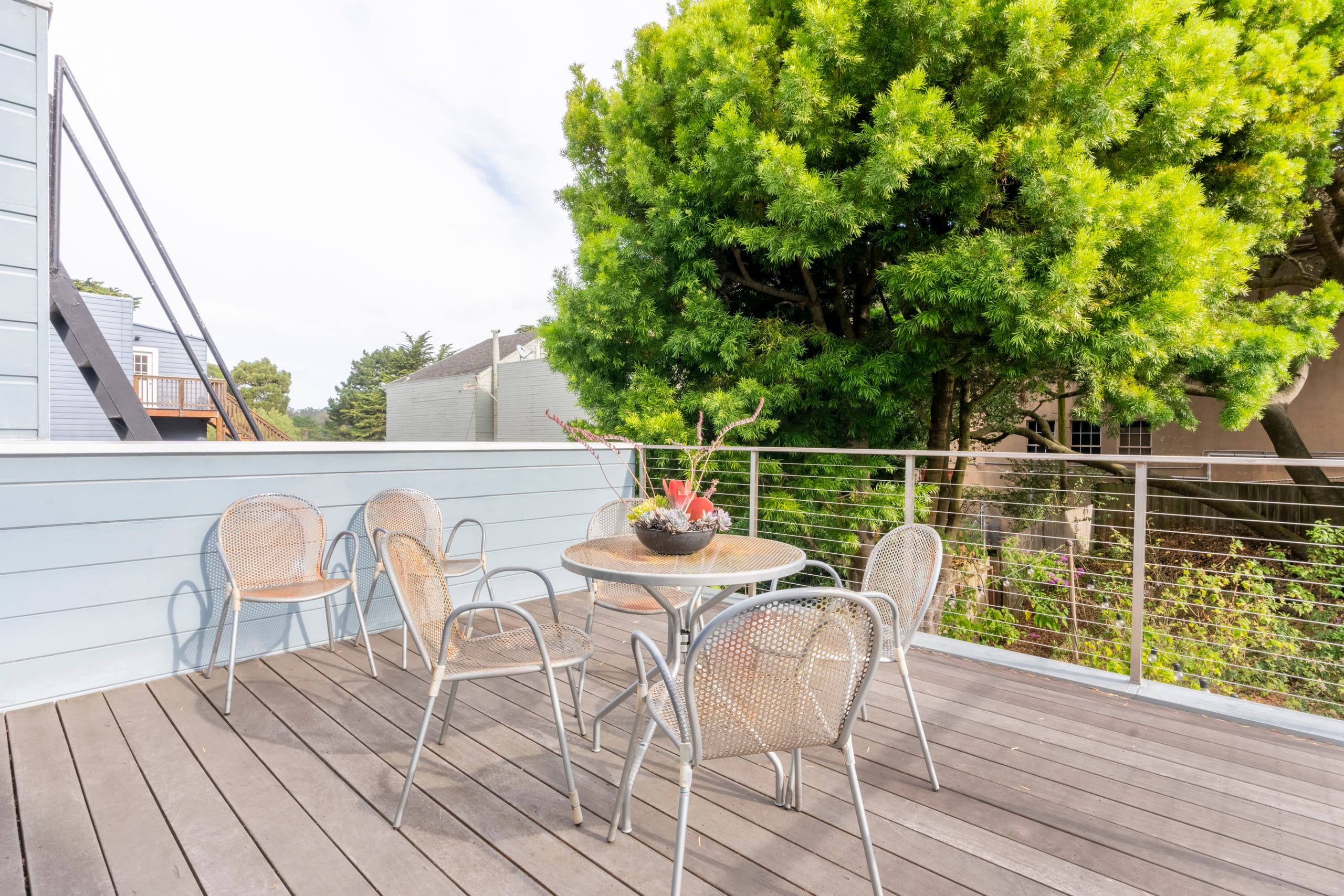 Home in San Francisco · ★4.97 · 3 bedrooms · 3 beds · 2.5 baths - Image 37