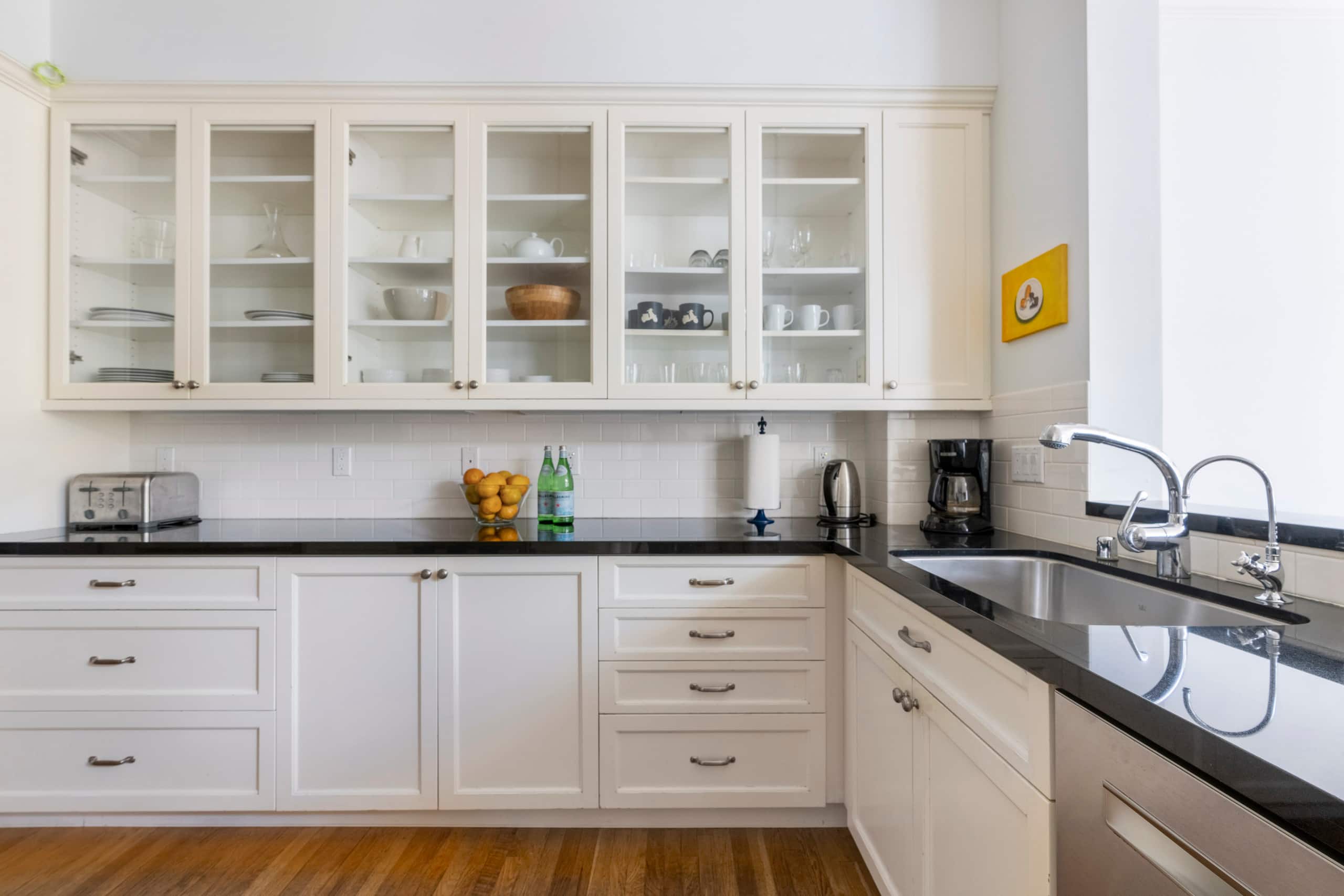 Home in San Francisco · ★4.97 · 3 bedrooms · 3 beds · 2.5 baths - Image 11