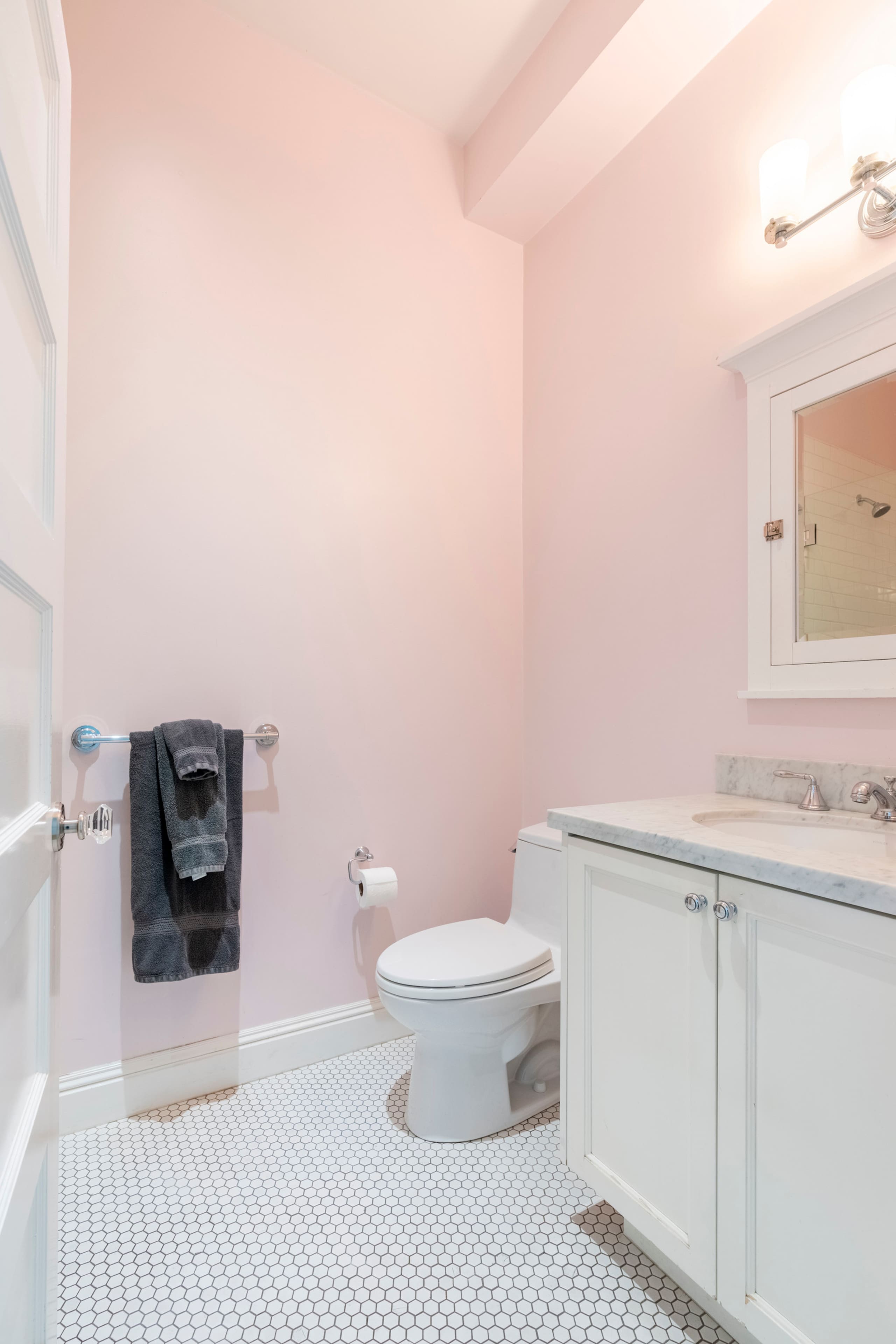Home in San Francisco · ★4.97 · 3 bedrooms · 3 beds · 2.5 baths - Image 34