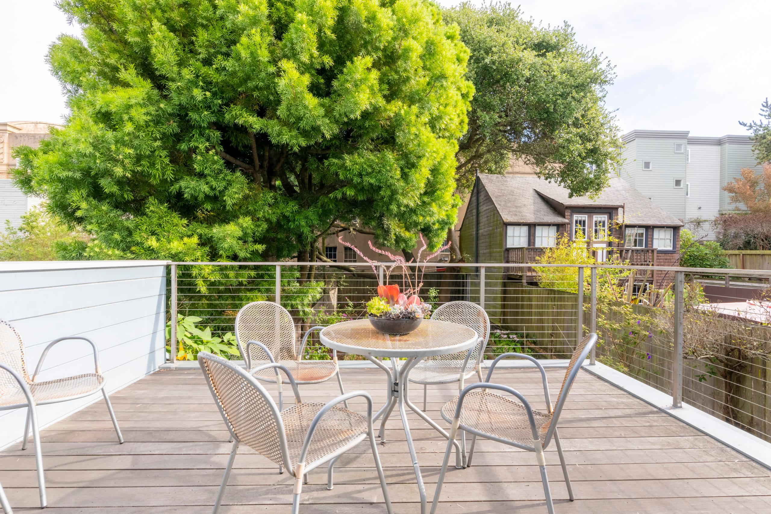 Home in San Francisco · ★4.97 · 3 bedrooms · 3 beds · 2.5 baths - Image 39