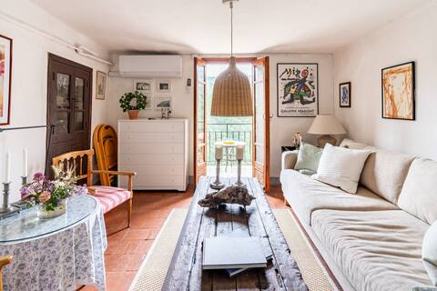 Apricale, townhouse in the center of Italy's most charming town