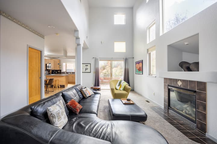 Red Rock Retreat Near Garden Of The Gods - コロラド・スプリングズ, CO