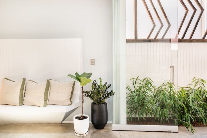 Collected/Places Woolloomooloo – The heart of Syd gallery image 3