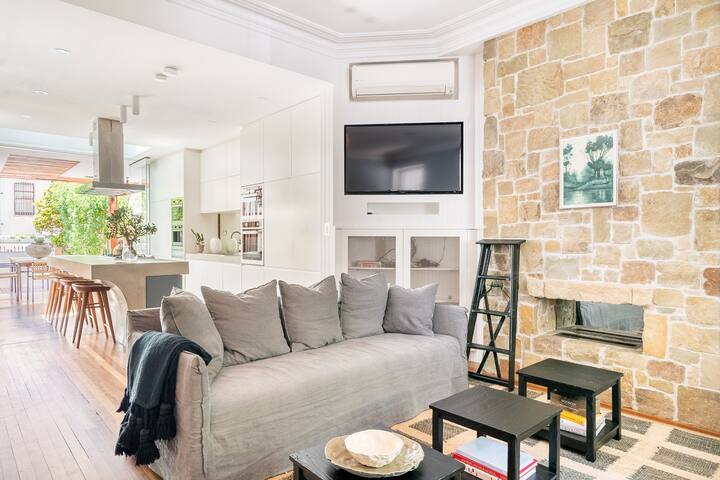 Collected/Places Woolloomooloo – The heart of Syd gallery image 5