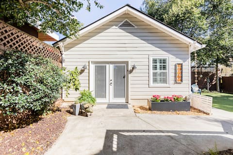 Prime Midtown Location - 4 Blocks from Piedmont Pk