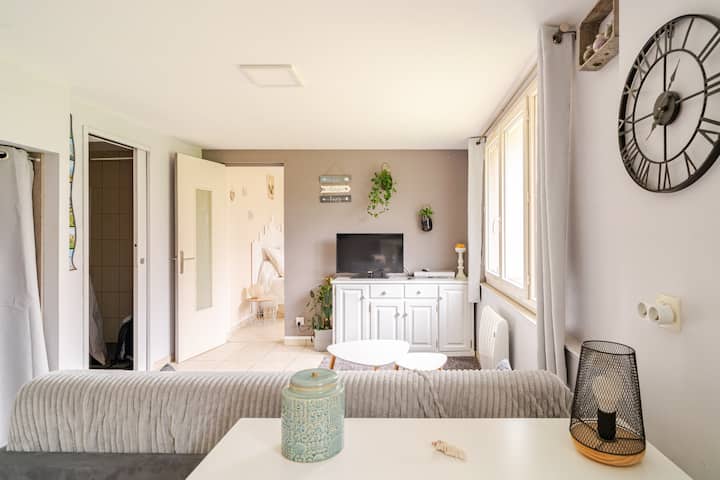 Appartement Dans Maison - Montigny-le-Bretonneux