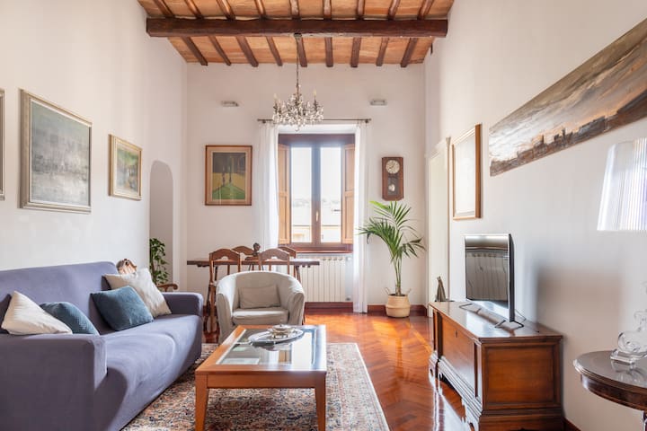 Aurora al Colosseo gallery image 2